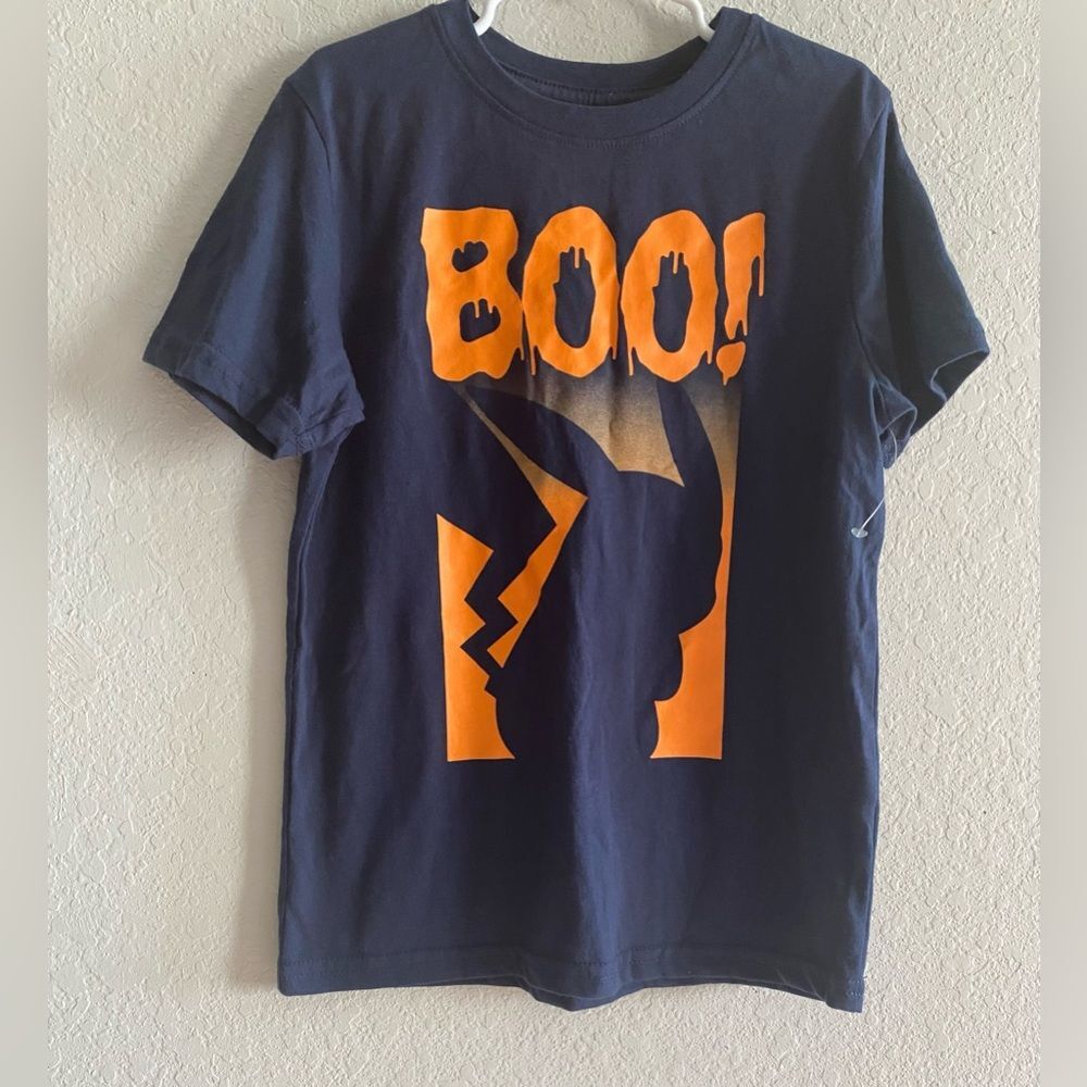 Pokémon Pikachu Boy’s Navy Short Sleeve T-shirt Halloween Size Small BOO